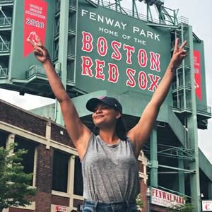 Meet your Posher, Whitney